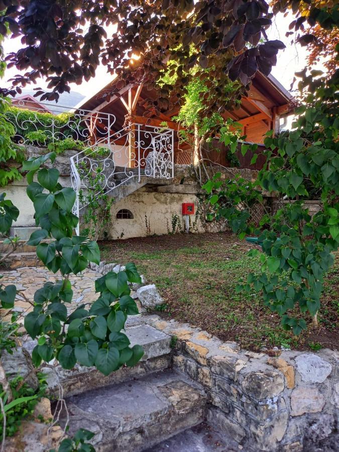 Auberge Des Chasseurs Echenevex Luaran gambar
