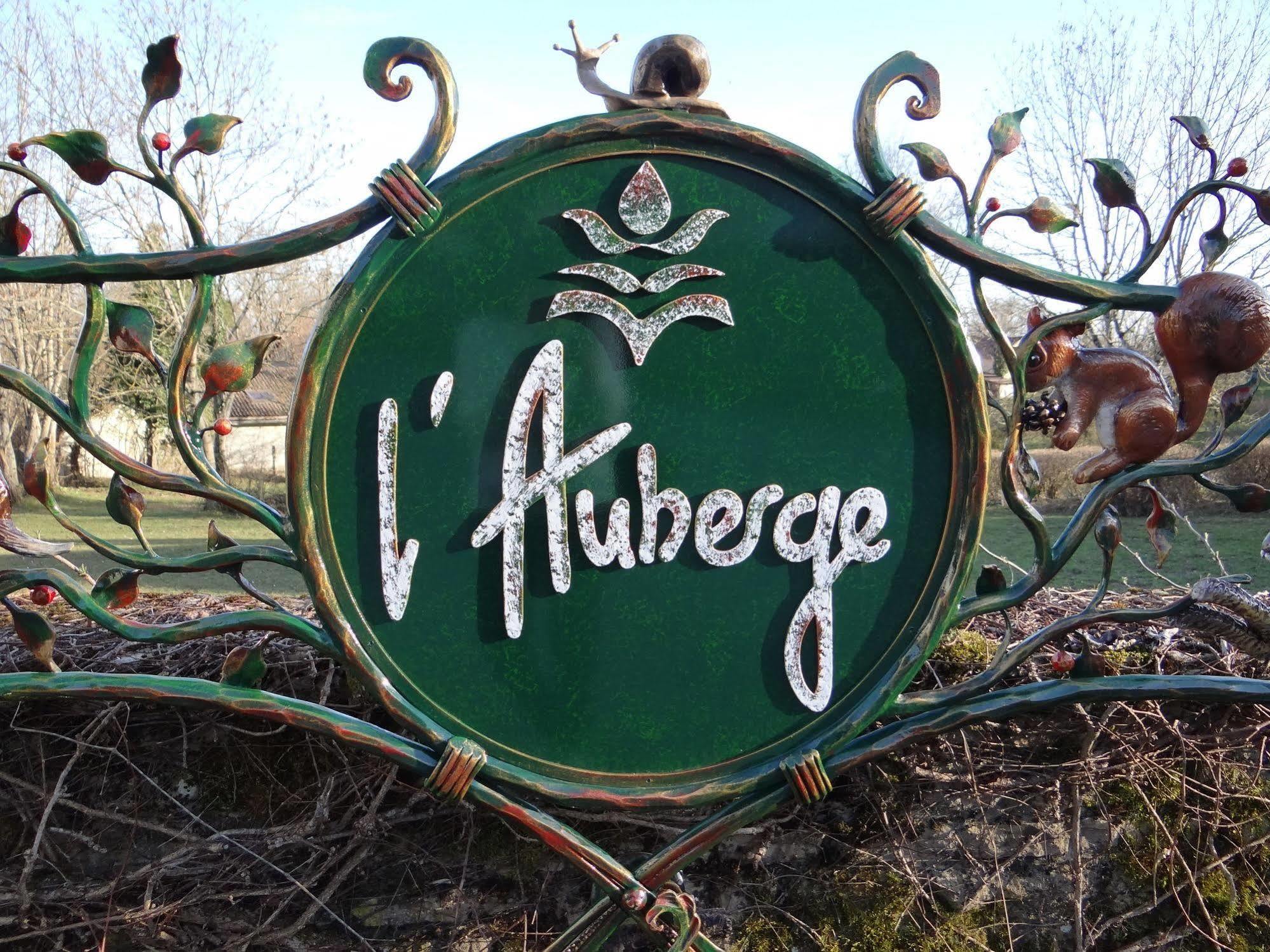 Auberge Des Chasseurs Echenevex Luaran gambar