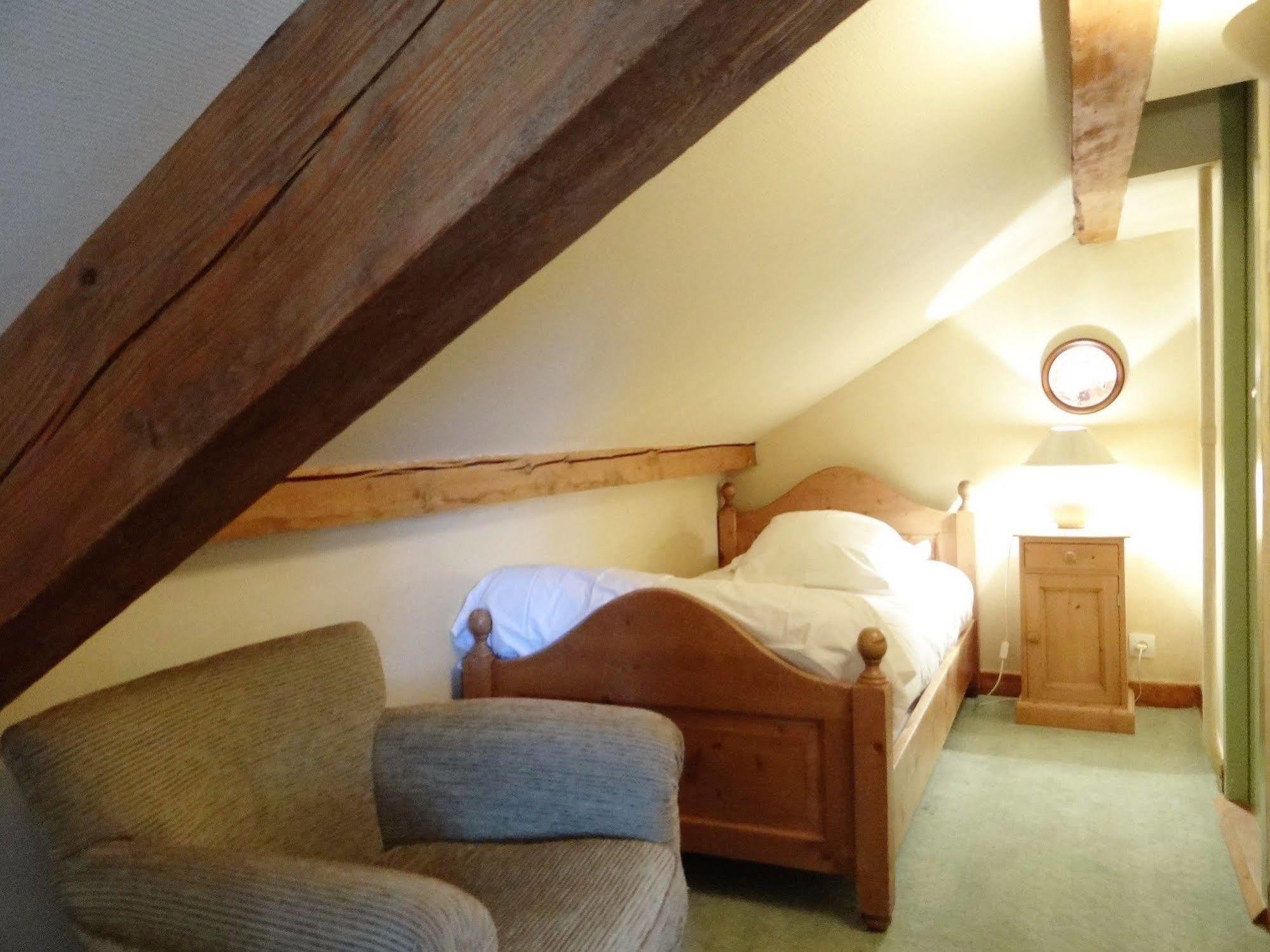 Auberge Des Chasseurs Echenevex Luaran gambar