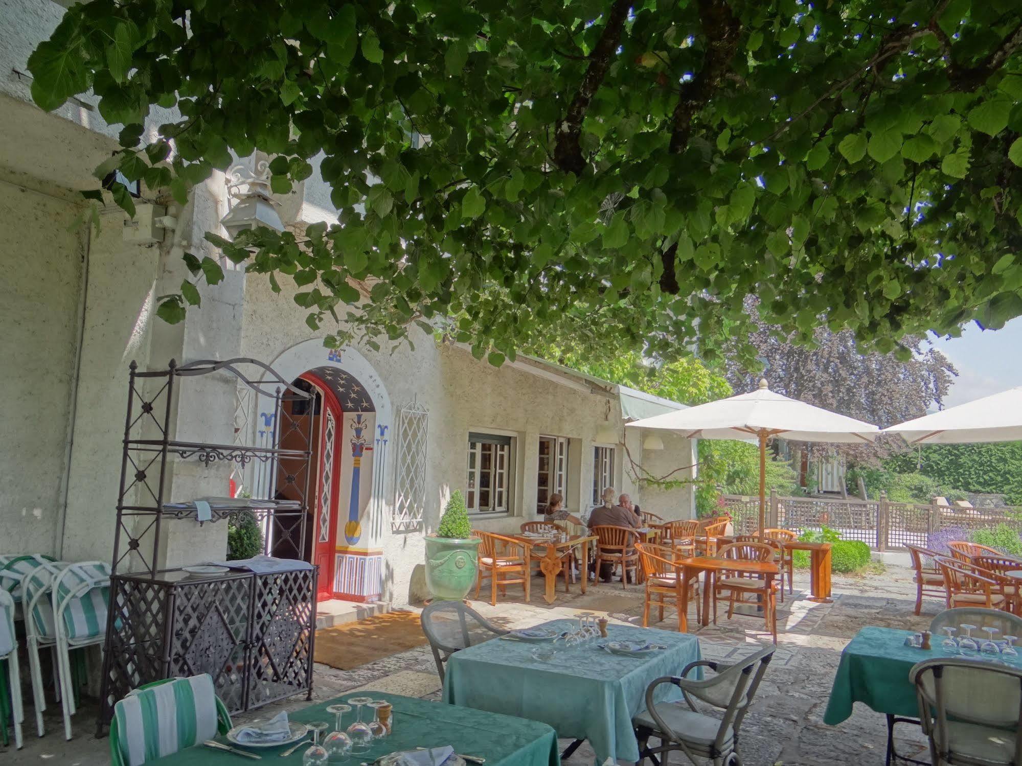 Auberge Des Chasseurs Echenevex Luaran gambar